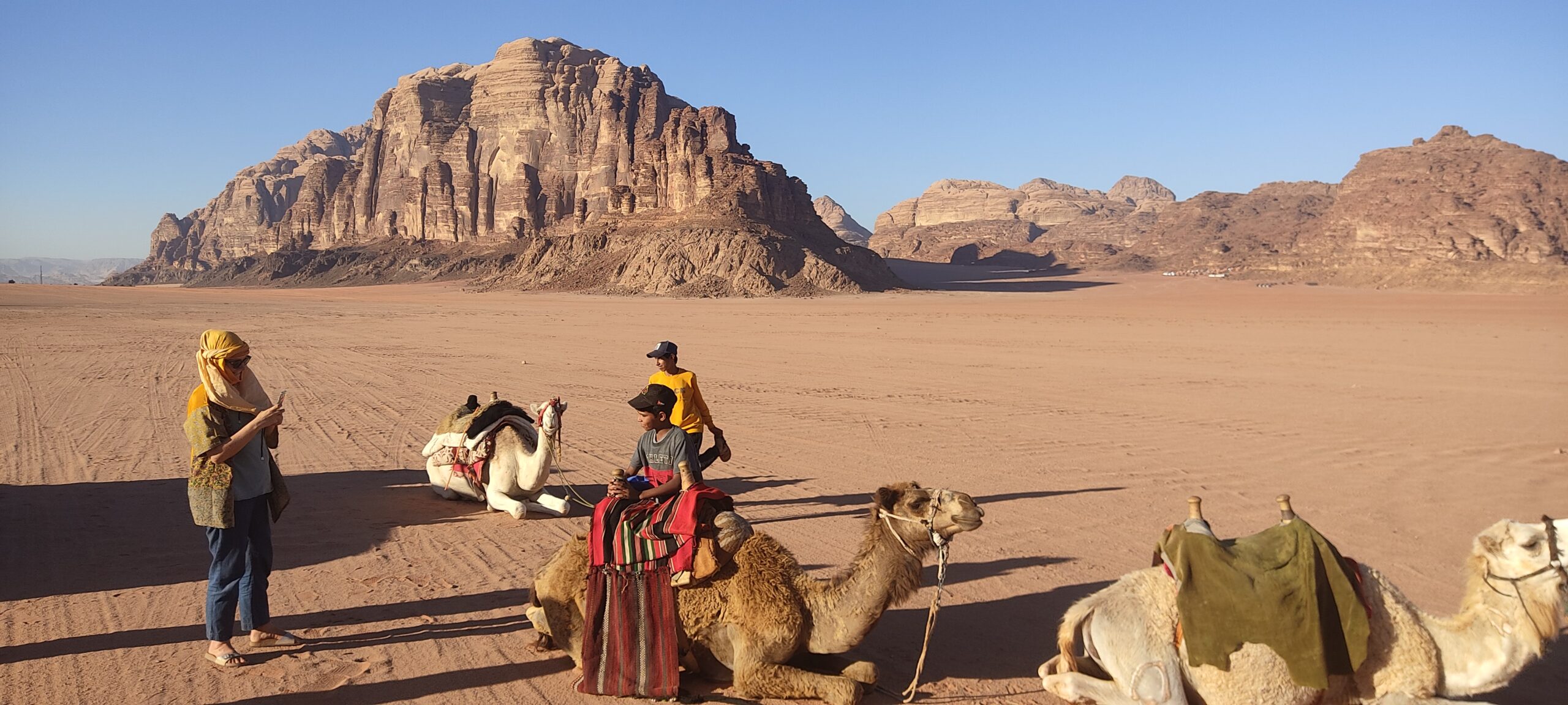 wadirumhappy KKonscious retreat camel ride
