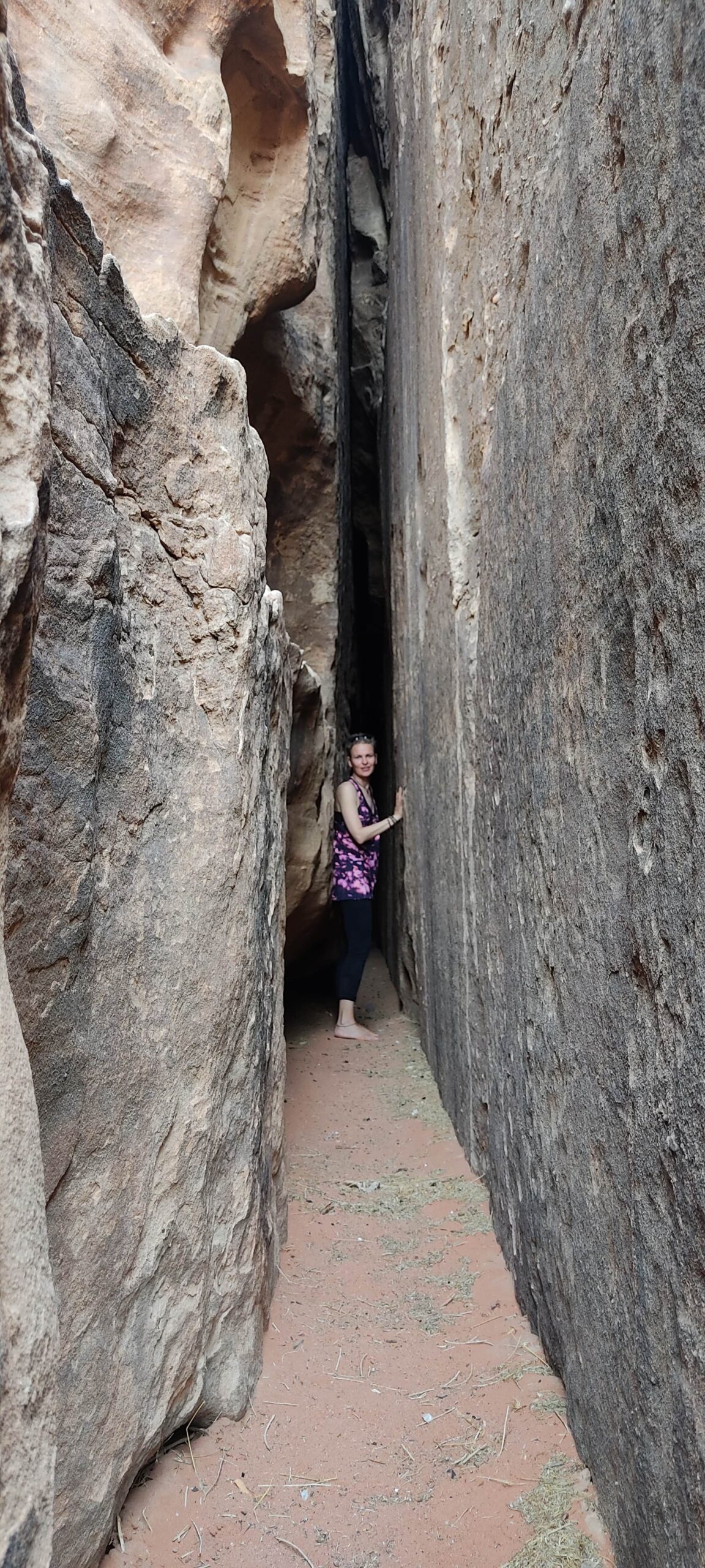 burrah canyon schlucht desertandmagic kkonscious wadi rum happy tour and camp