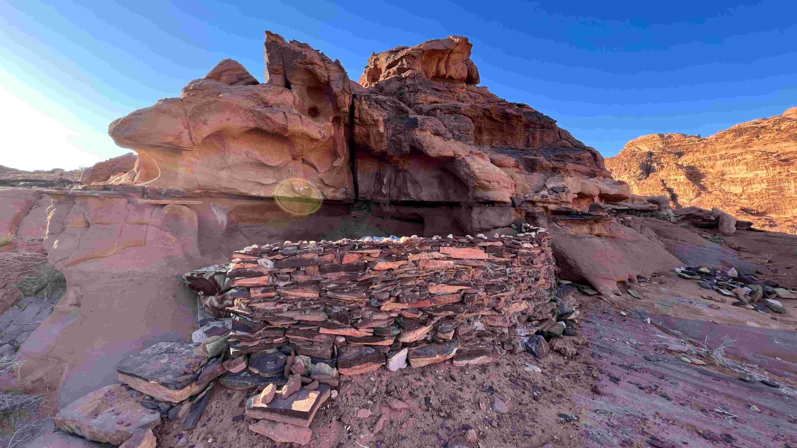 wadi rum happy cave under the stars